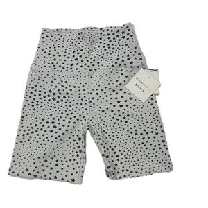 NWT Beyond Yoga x Barre3 Bike Short - White w/ Black Stars 6" inseam Size Small